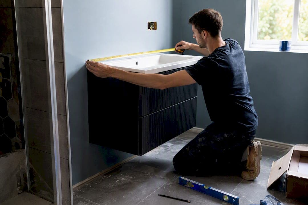 UK Vanity Unit Sizes: The Right Width, Depth and Height
